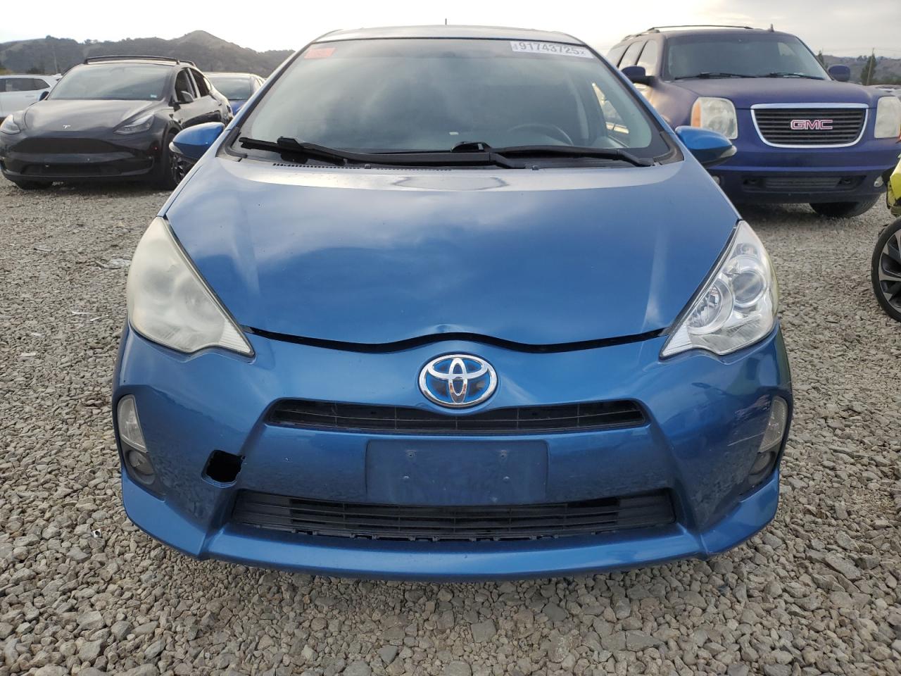 TOYOTA PRIUS C