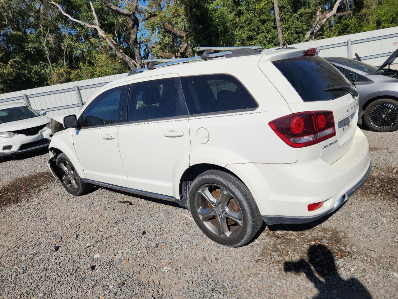 DODGE JOURNEY CROSSROAD