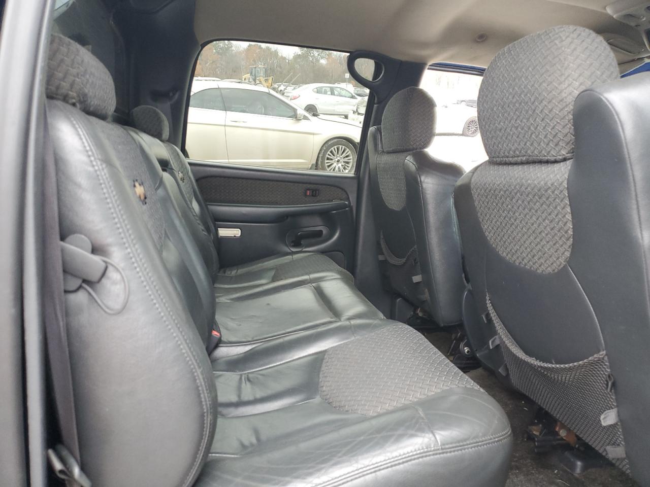 Lot #3311702250 2002 CHEVROLET AVALANCHE