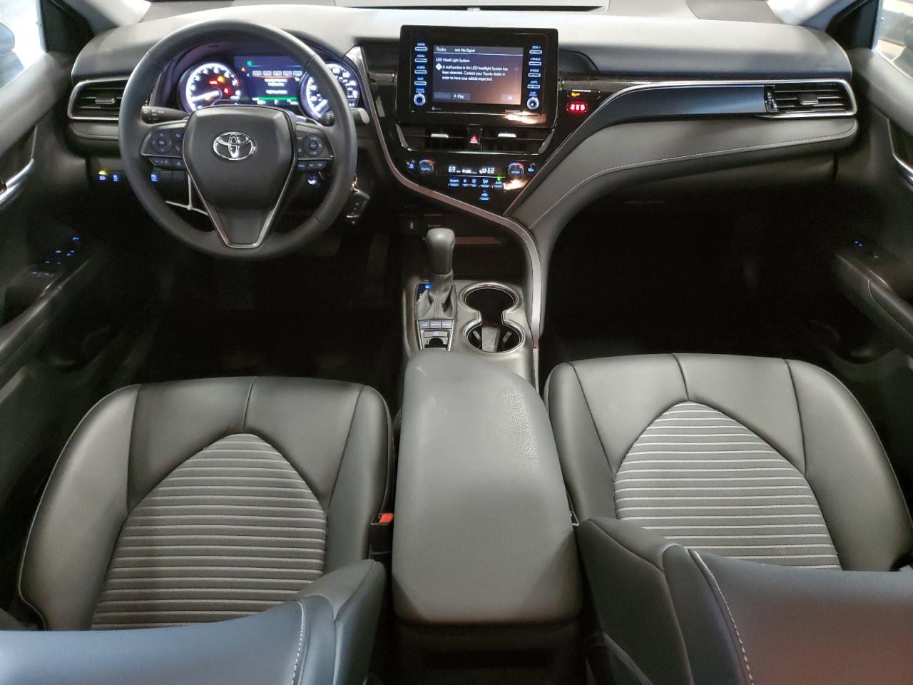 TOYOTA CAMRY SE NIGHT SHADE