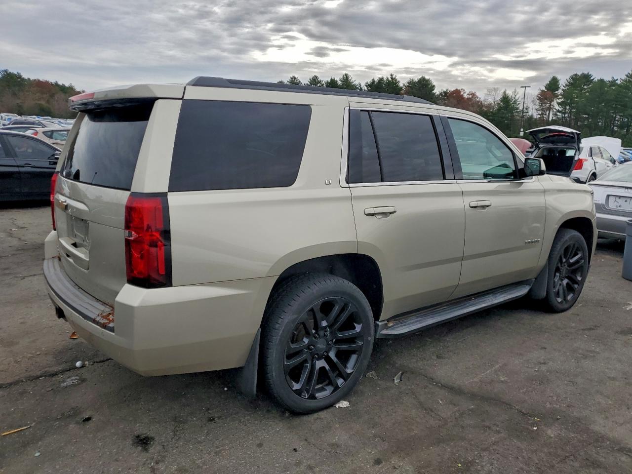 CHEVROLET TAHOE K1500 LT