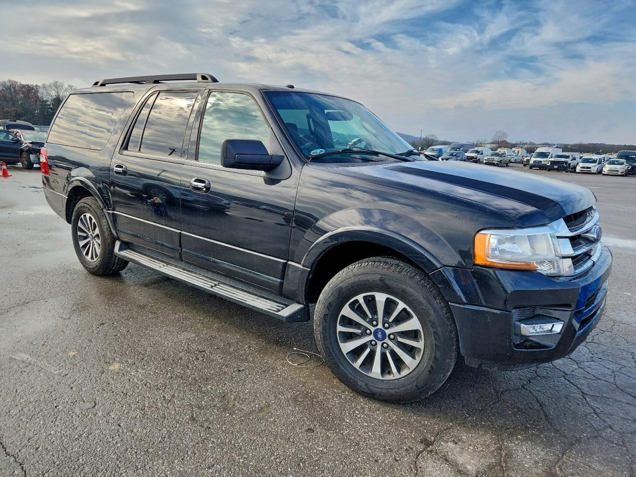 FORD EXPEDITION EL XLT