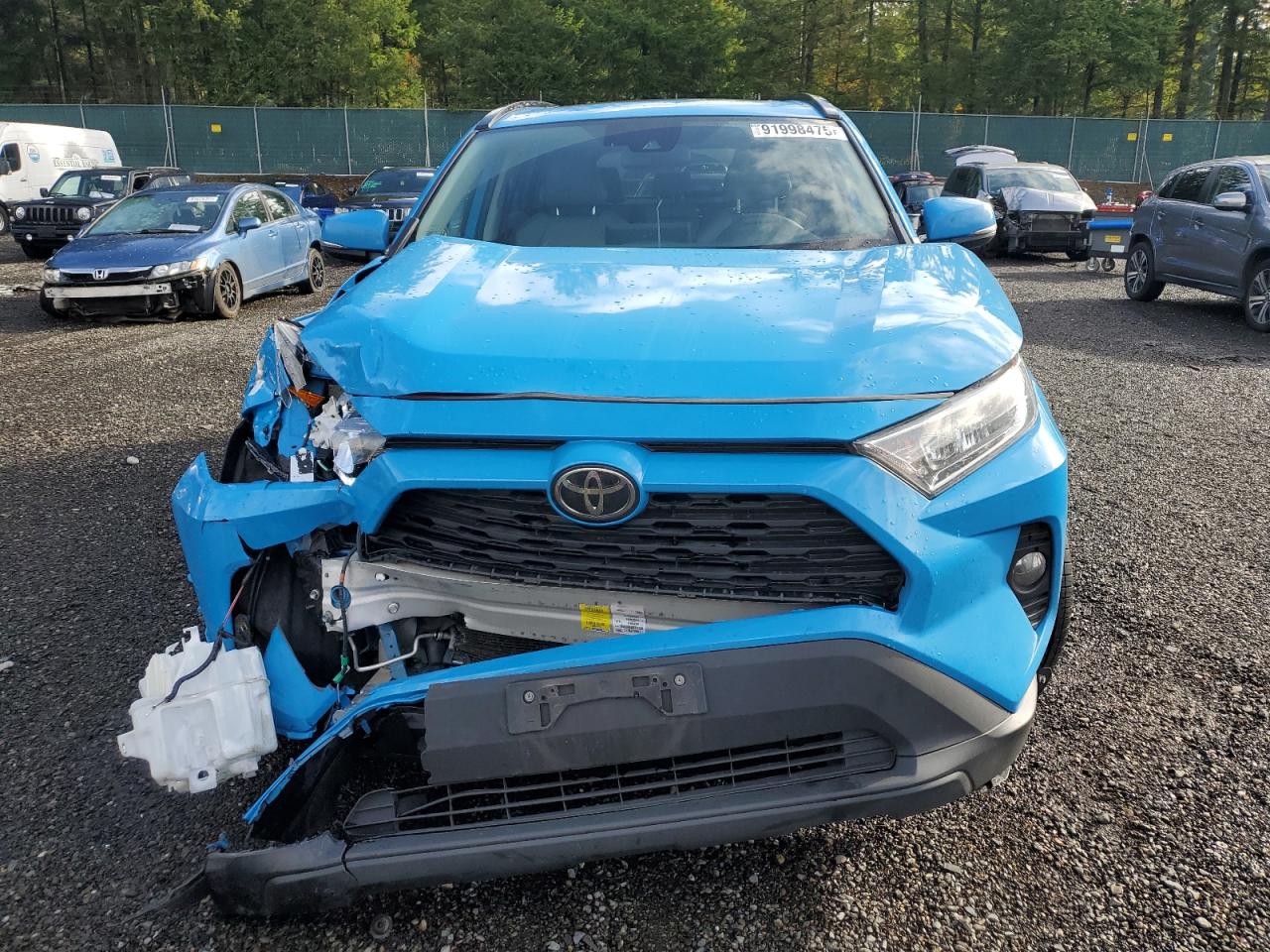 TOYOTA RAV4 XLE PREMIUM