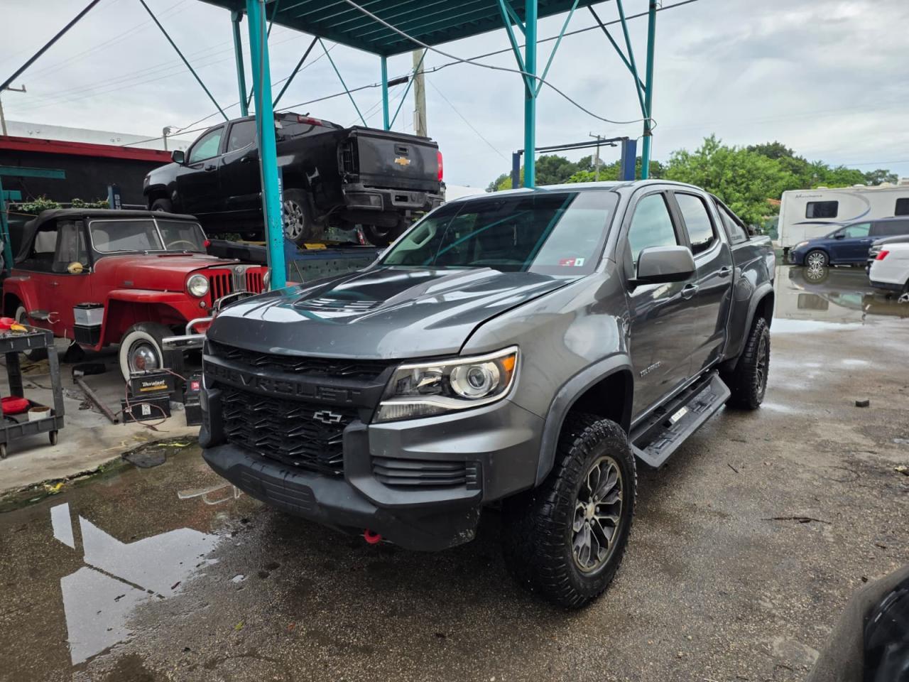 CHEVROLET COLORADO ZR2