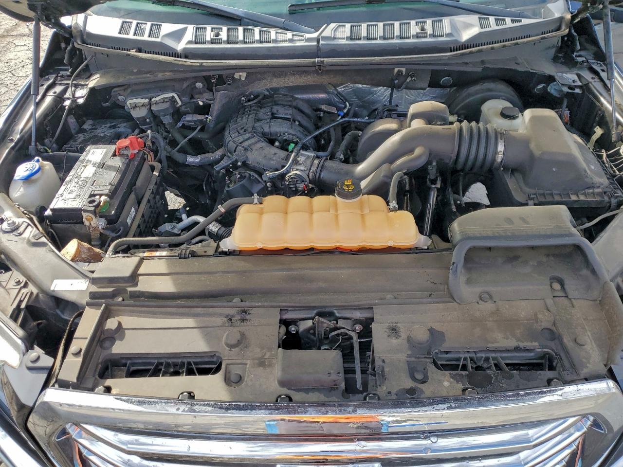 FORD F-150 SUPER CAB