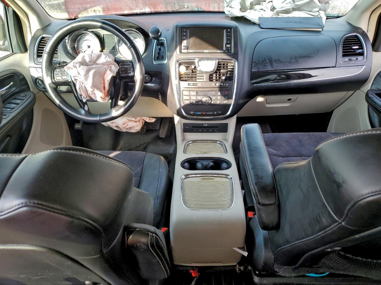 CHRYSLER TOWN & COUNTRY TOURING L