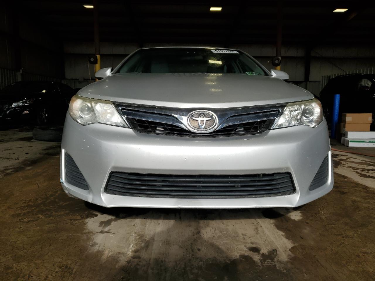 TOYOTA CAMRY BASE