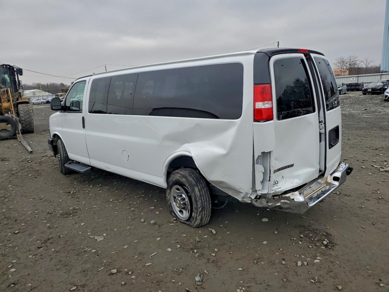 CHEVROLET EXPRESS LT