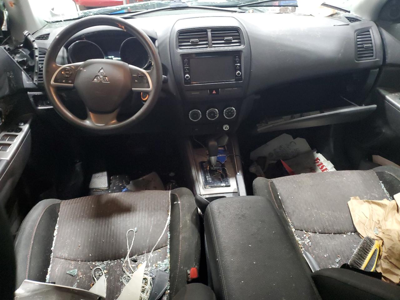 MITSUBISHI OUTLANDER ES