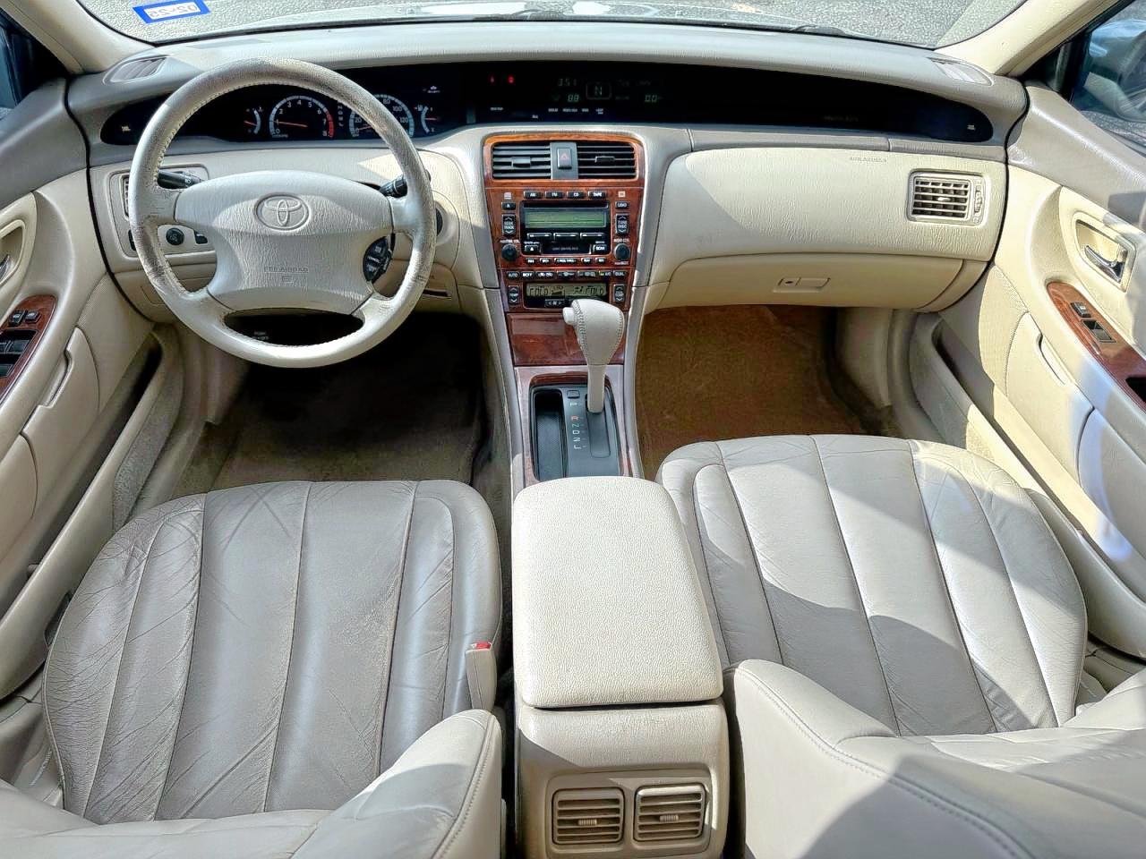 Lot #3279488283 2001 TOYOTA AVALON XL