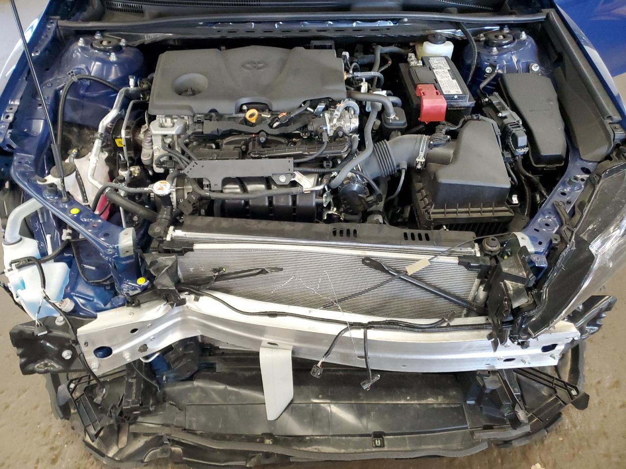 TOYOTA CAMRY SE NIGHT SHADE