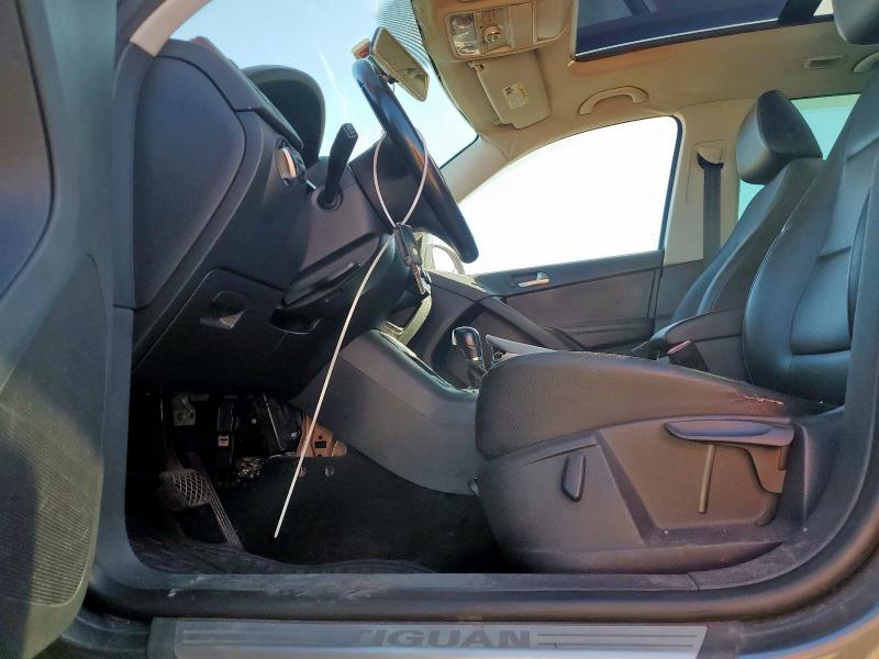 2012 VOLKSWAGEN TIGUAN S #3290238203