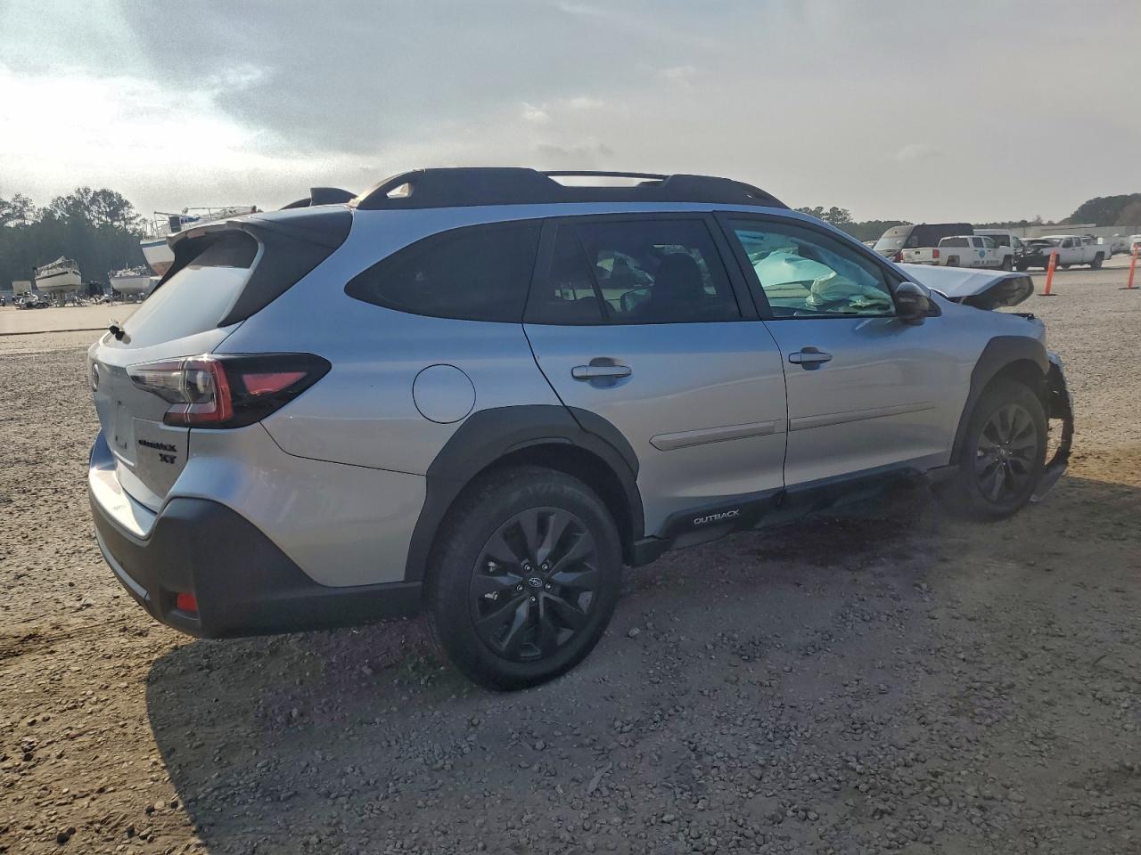 SUBARU OUTBACK ONYX EDITION XT