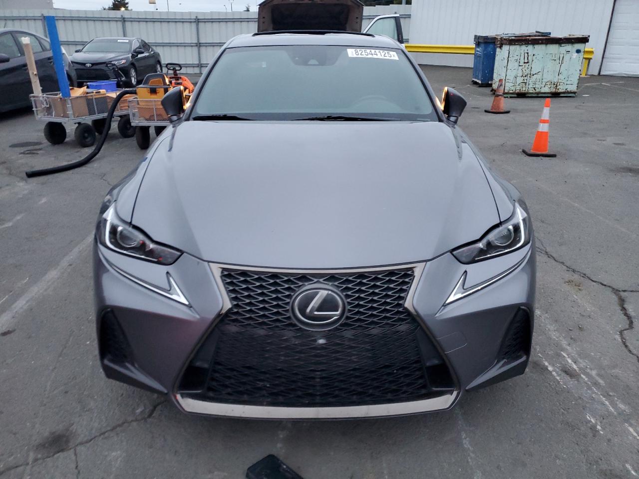 LEXUS IS 300