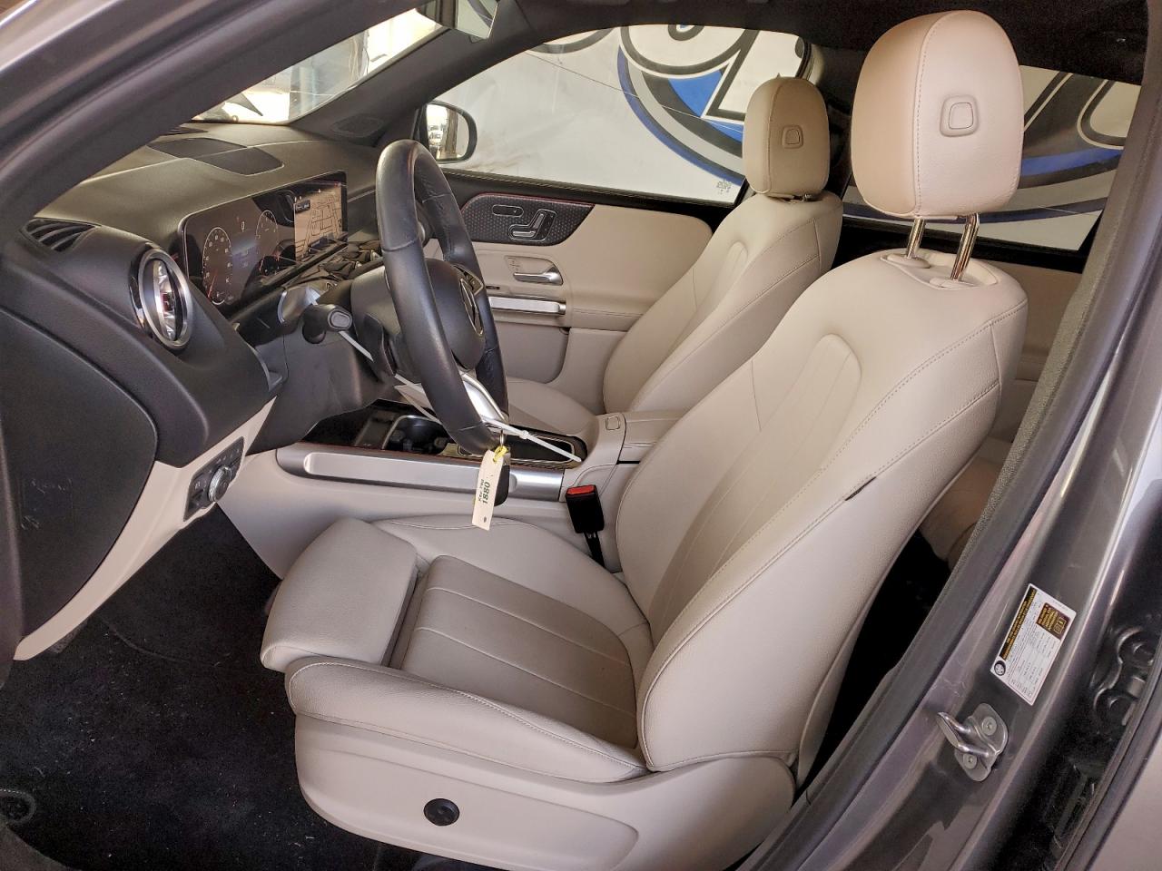 MERCEDES-BENZ GLB-CLASS 250