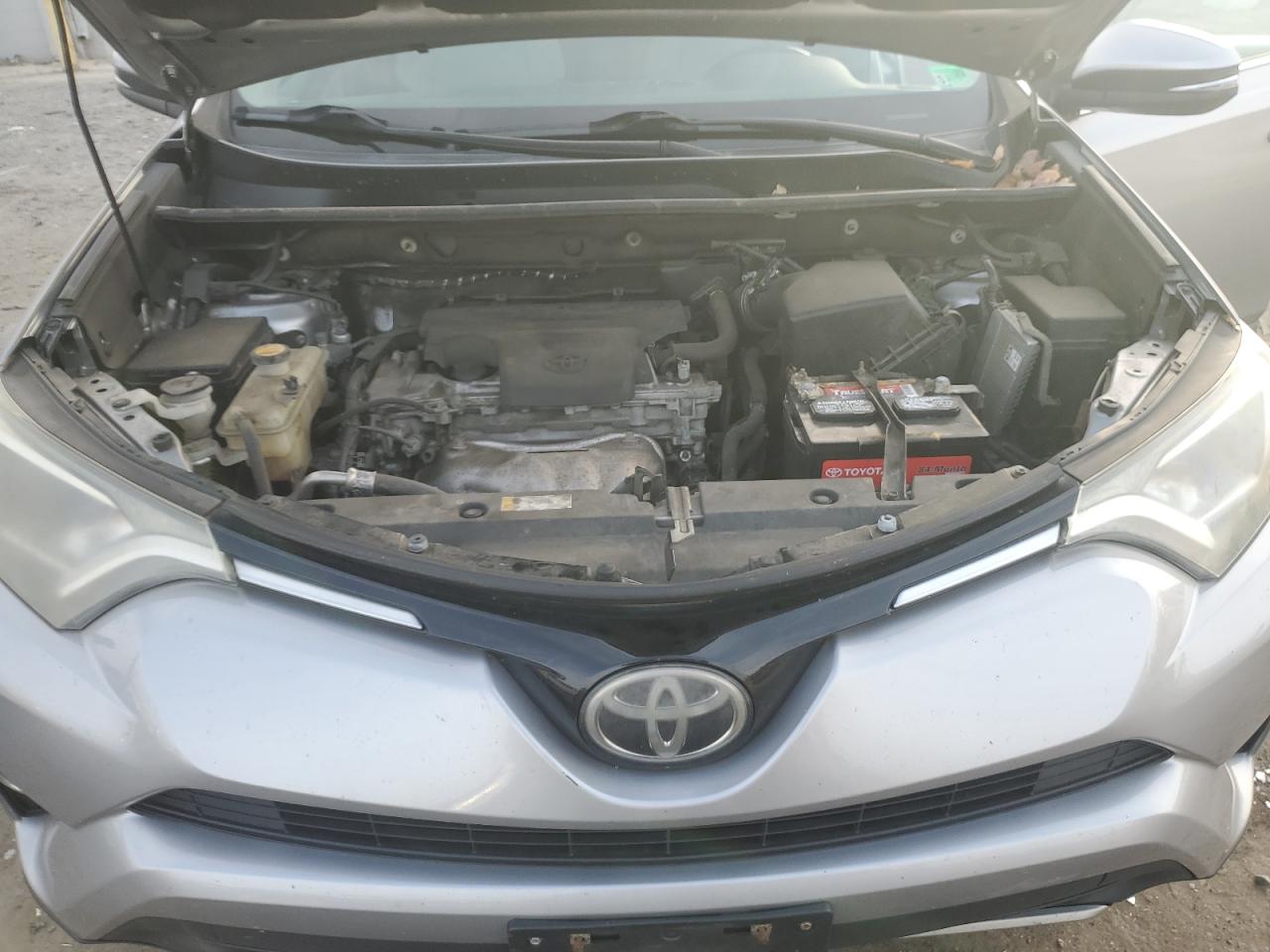 TOYOTA RAV4 XLE