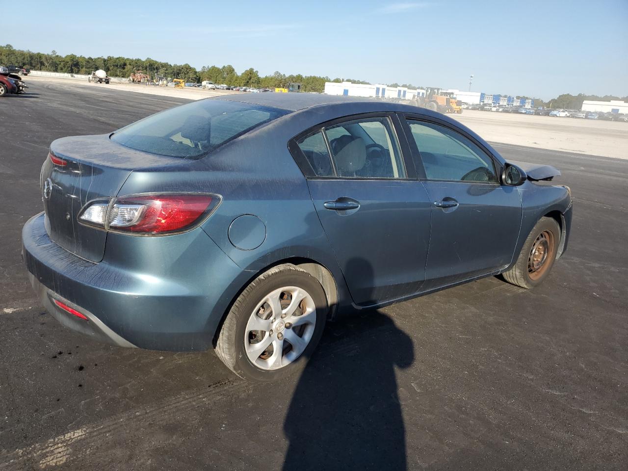 MAZDA 3 I