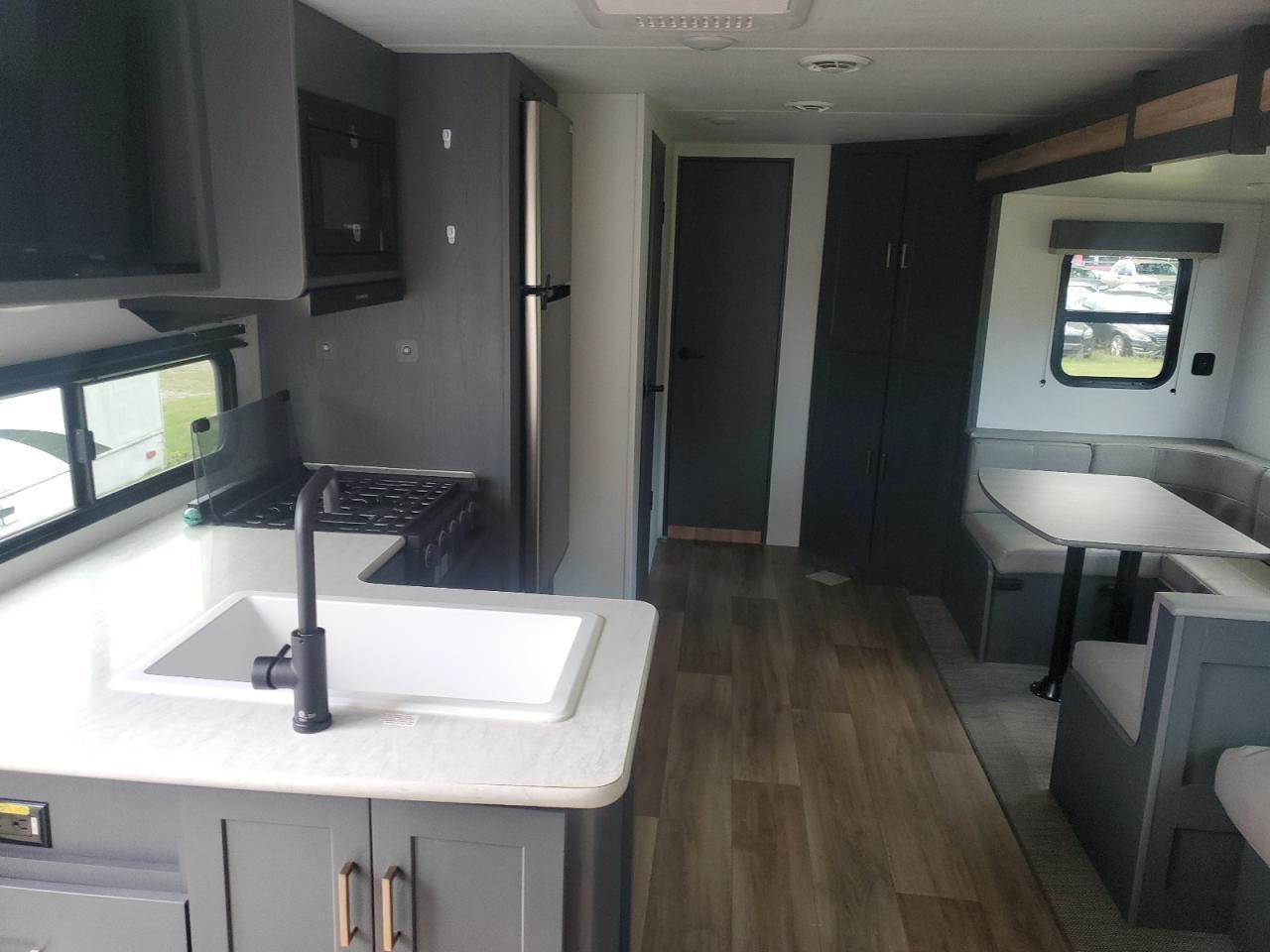 Lot #3290162204 2024 KEYSTONE BULLET