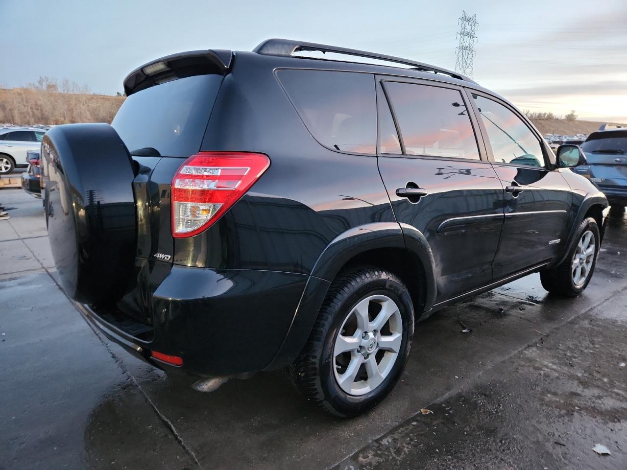 TOYOTA RAV4 LIMITED
