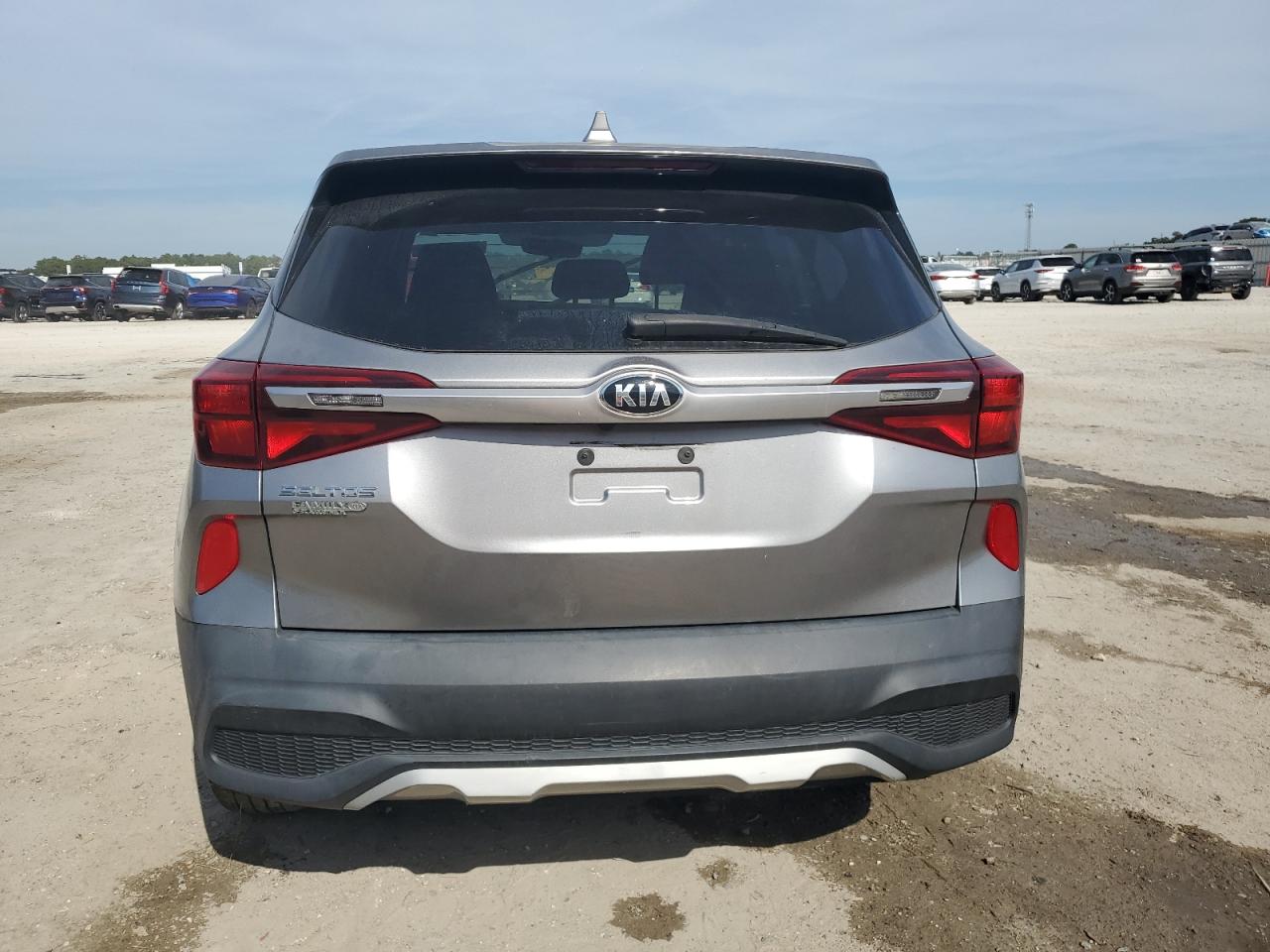 KIA SELTOS LX