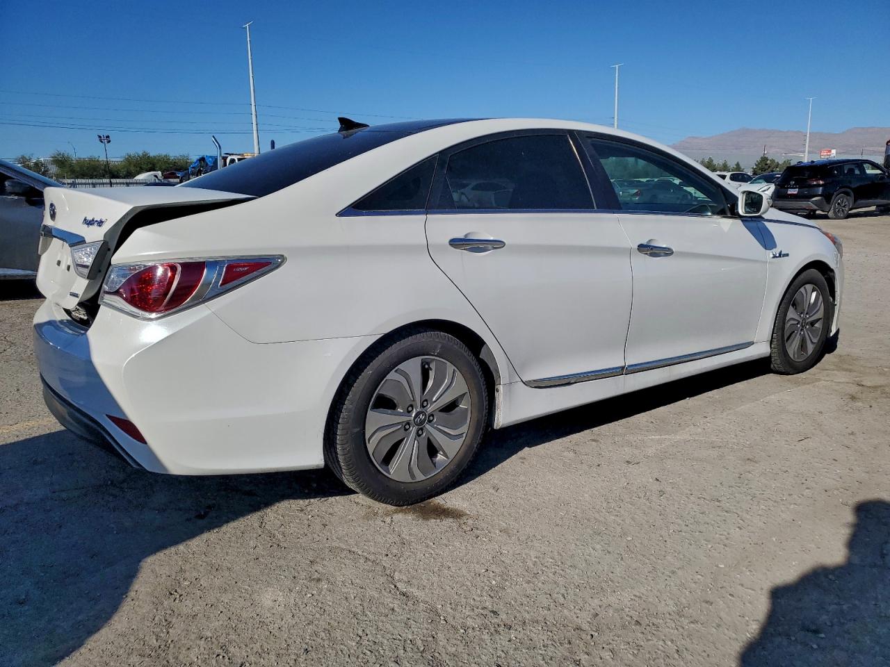 HYUNDAI SONATA HYBRID