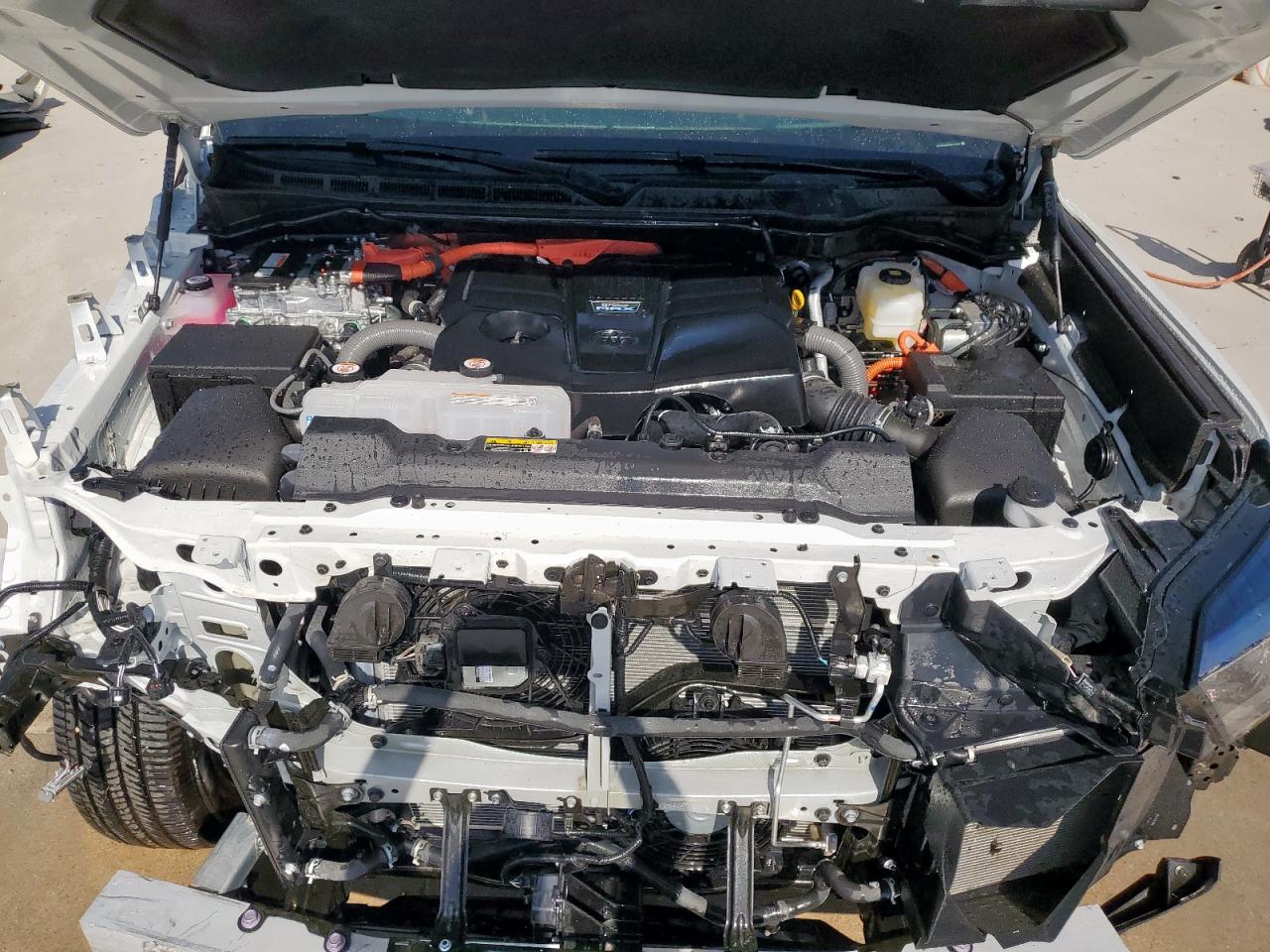 TOYOTA TUNDRA CREWMAX PLATINUM