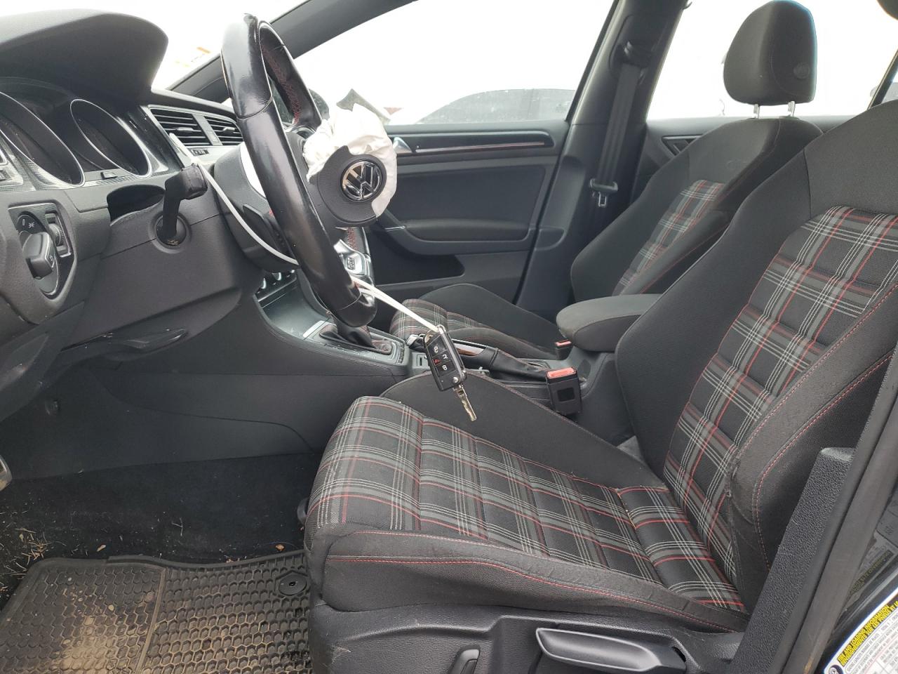 VOLKSWAGEN GOLF GTI S