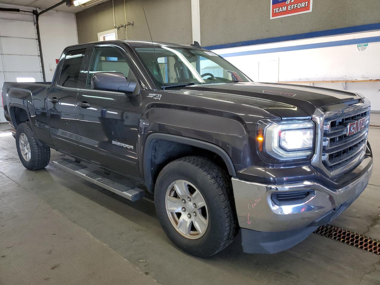 GMC SIERRA K1500 SLE