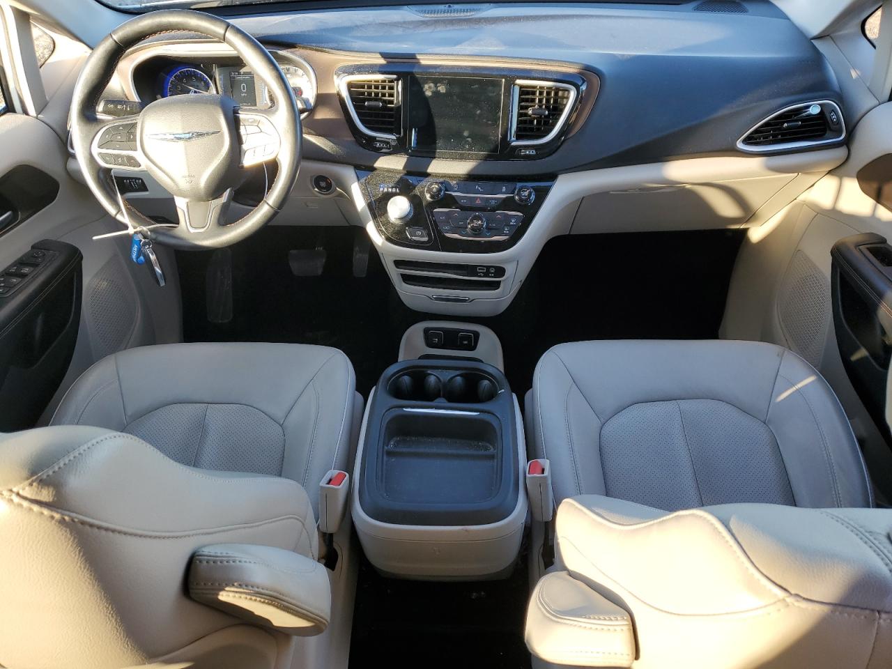 CHRYSLER PACIFICA TOURING L