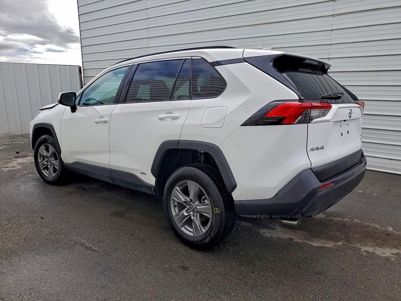 TOYOTA RAV4 XLE