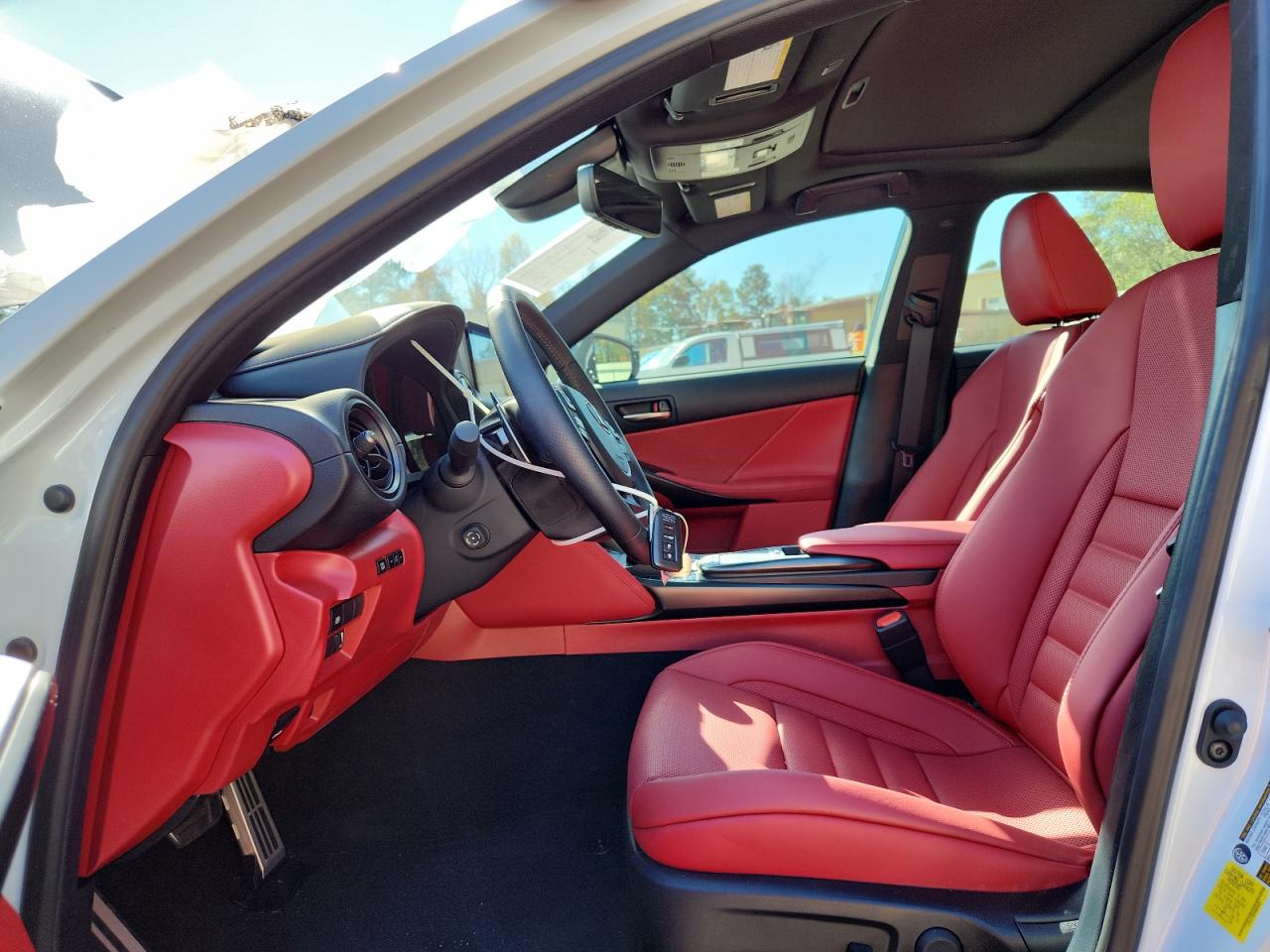 LEXUS IS 350 F SPORT DESIGN