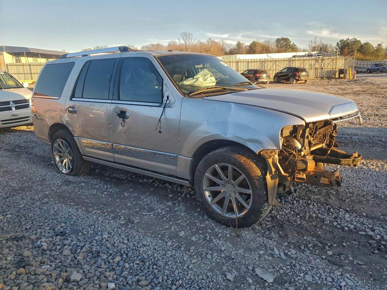 Lot #3311703217 2011 LINCOLN NAVIGATOR