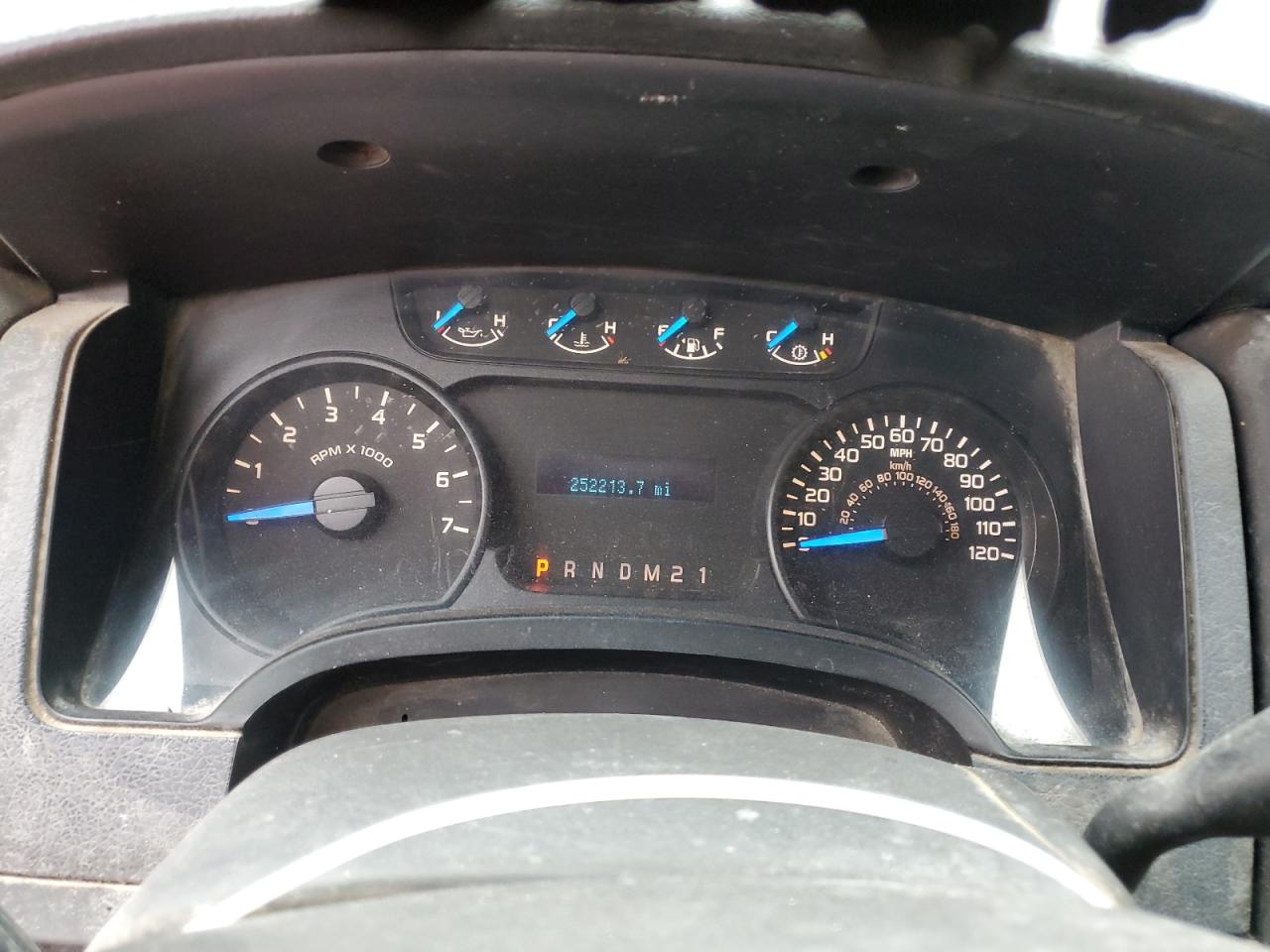 FORD F-150 SUPER CAB