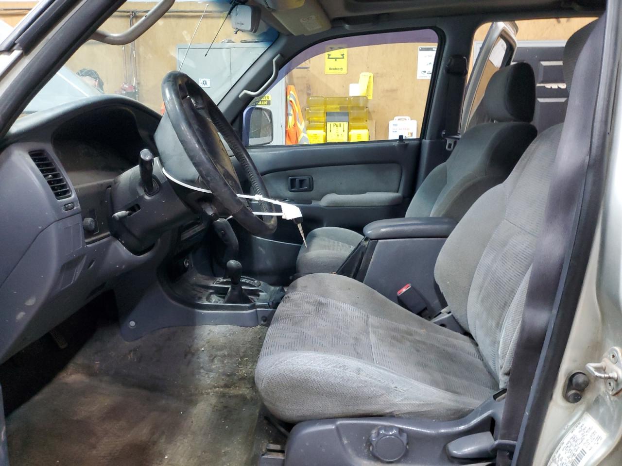 Lot #3292395300 2000 TOYOTA 4RUNNER SR