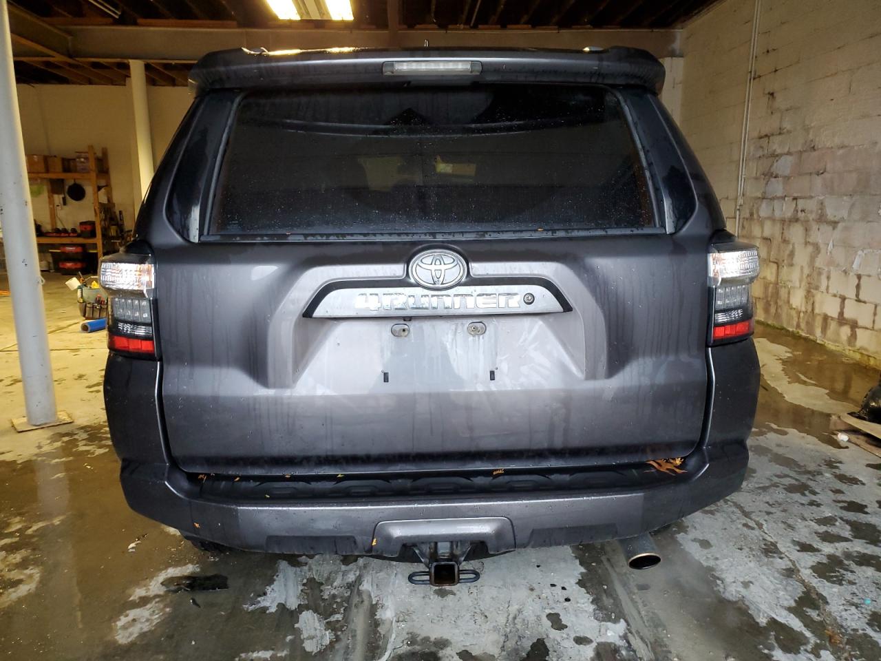 TOYOTA 4RUNNER SR5/SR5 PREMIUM