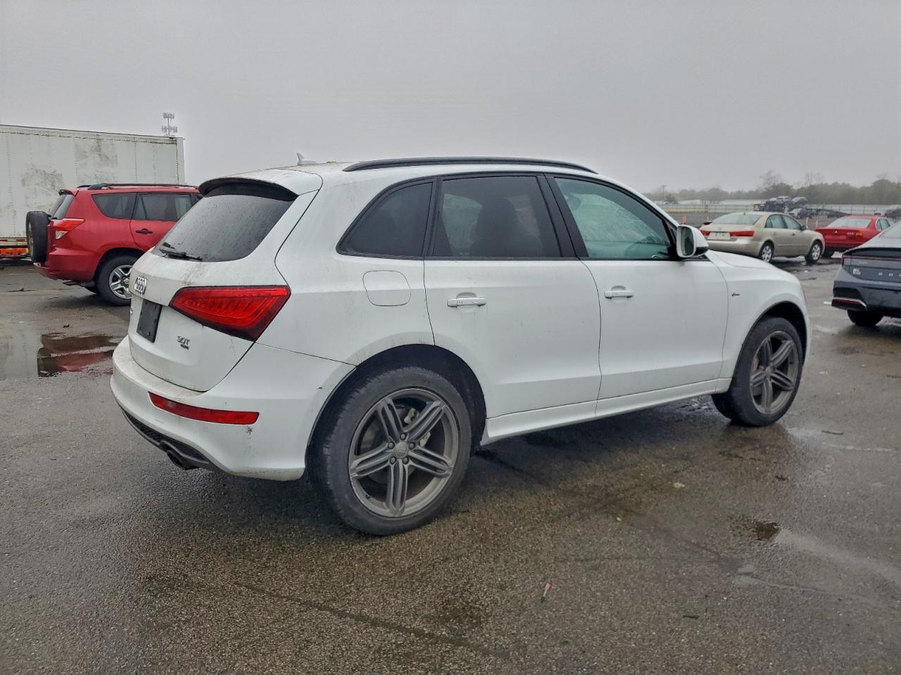 AUDI Q5 PREMIUM PLUS