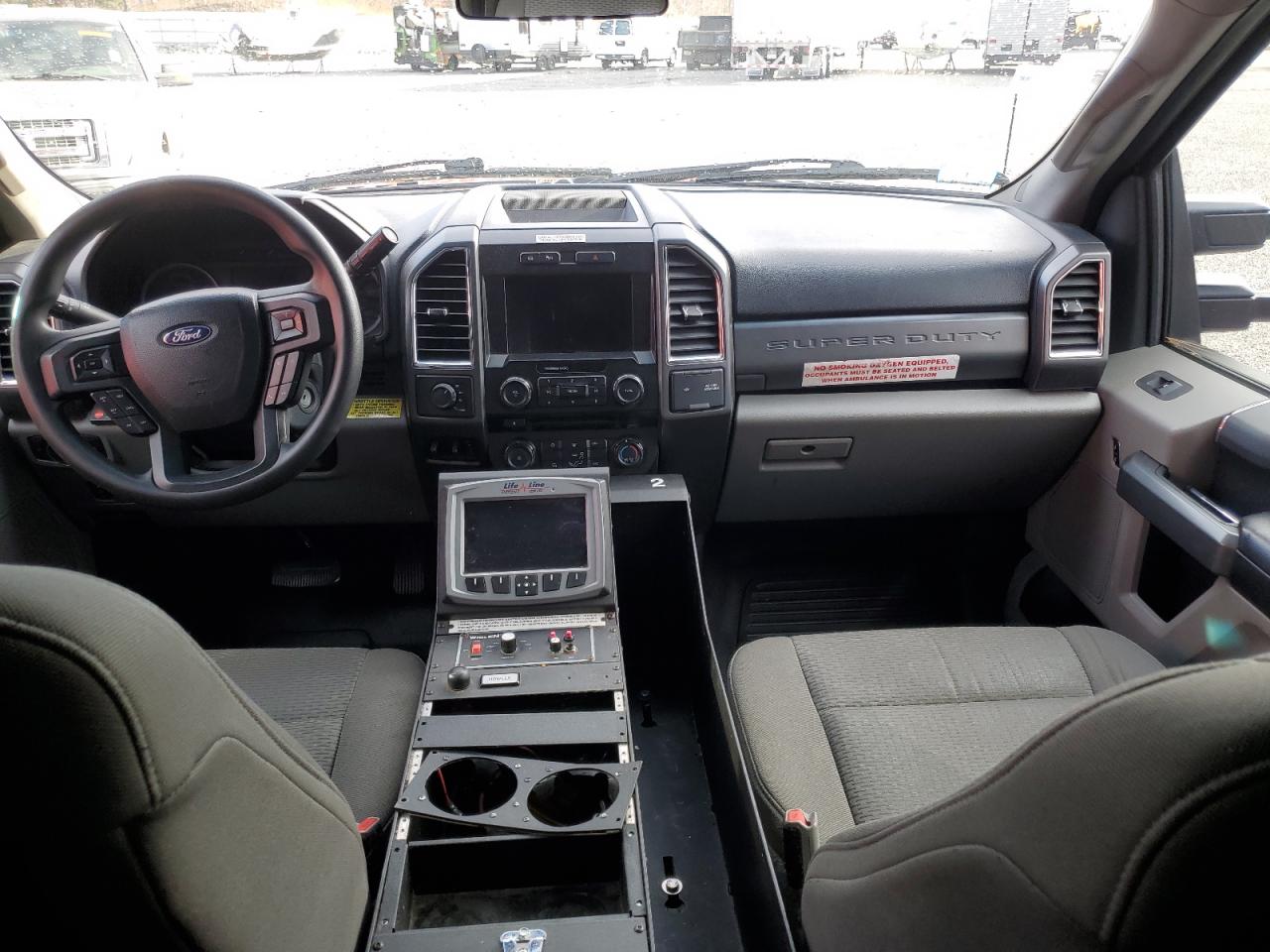 FORD F-550 SUPER DUTY