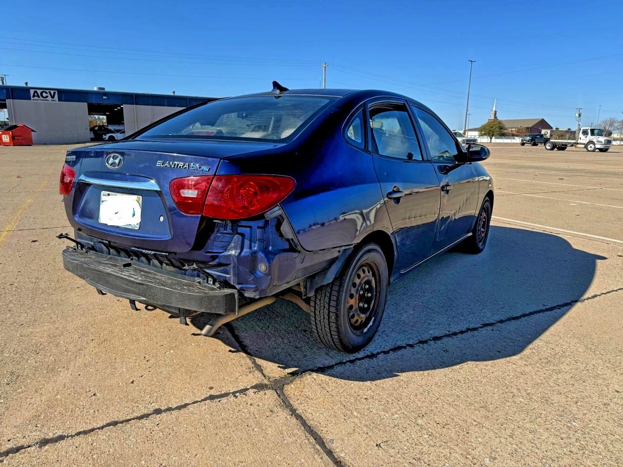HYUNDAI ELANTRA BLUE