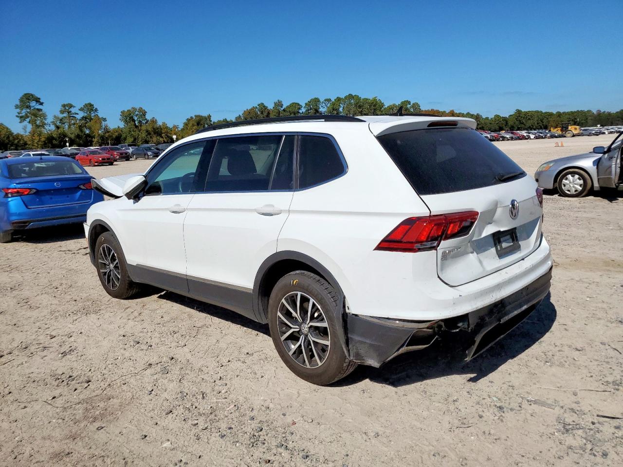 VOLKSWAGEN TIGUAN SE