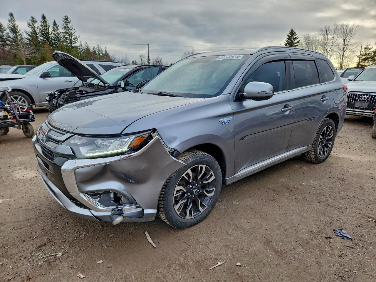 MITSUBISHI OUTLANDER SE