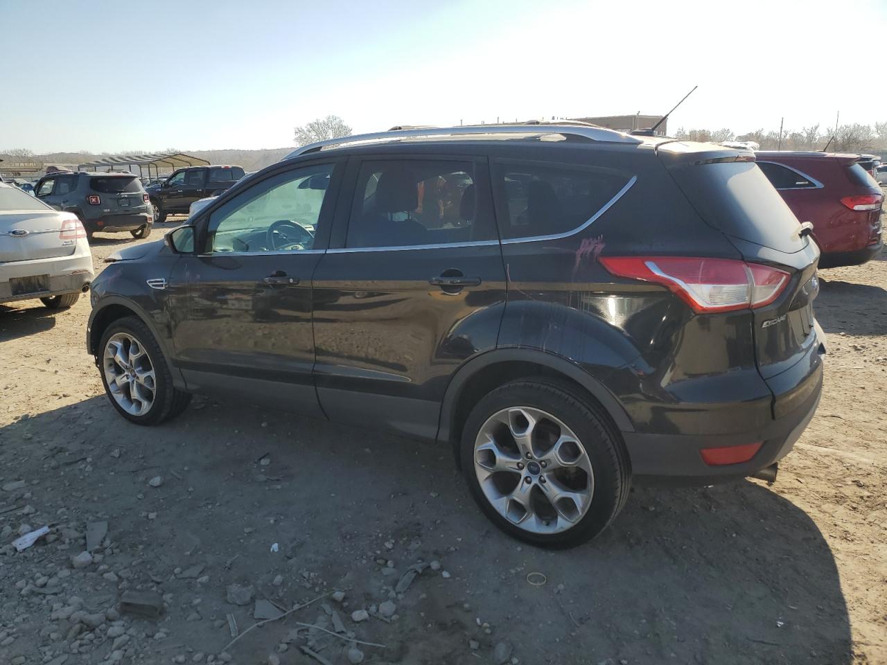 FORD ESCAPE TITANIUM