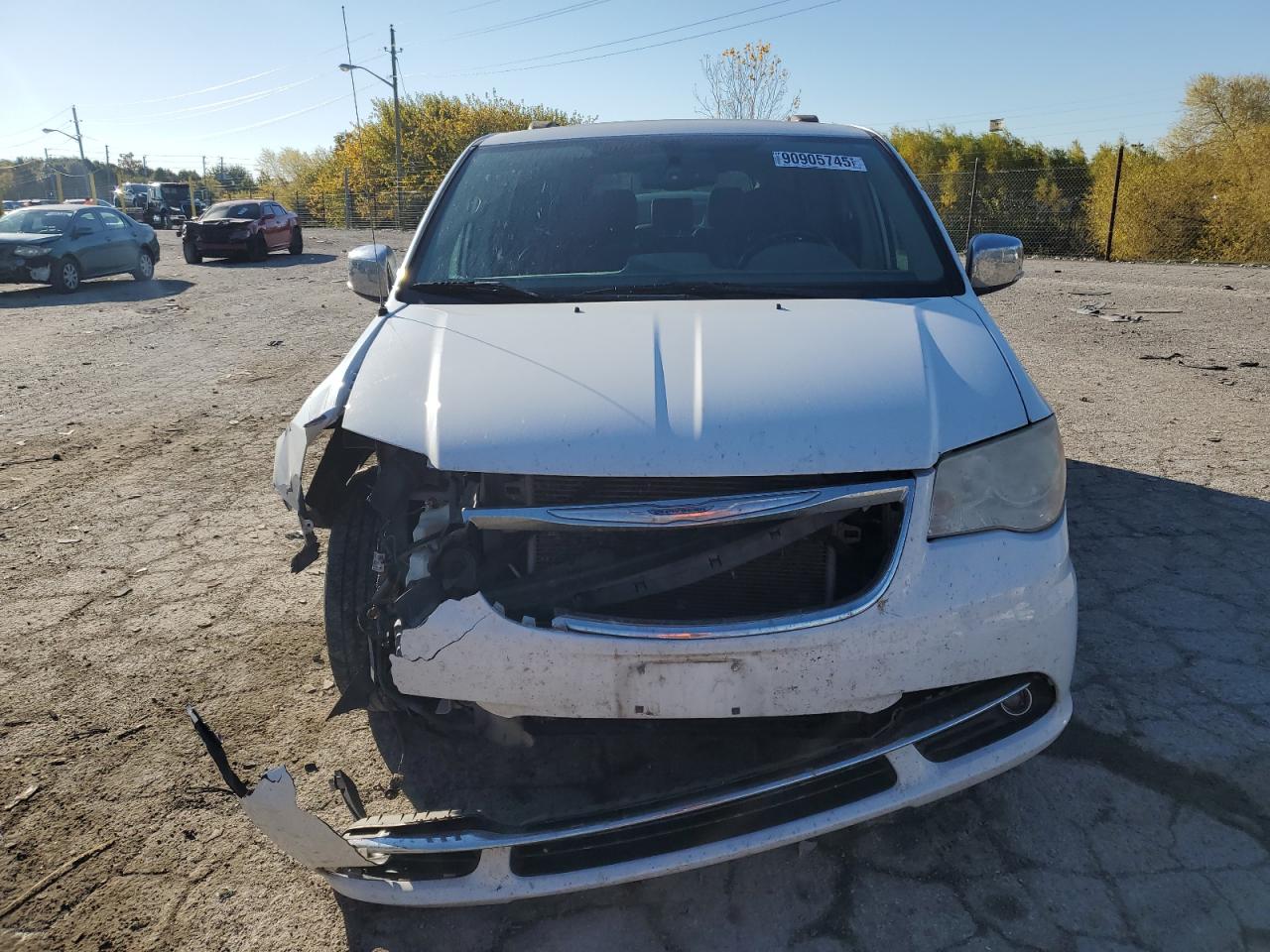 CHRYSLER TOWN & COUNTRY TOURING L