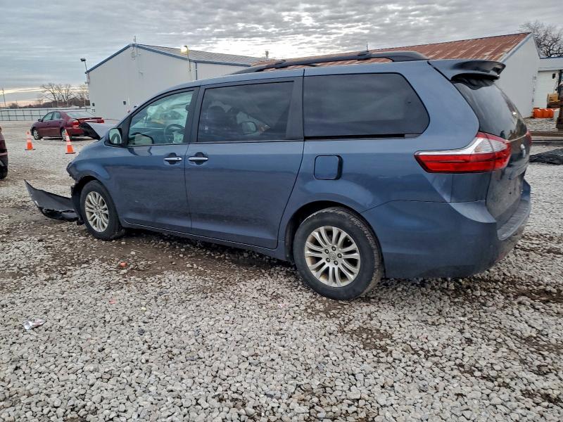 2017 TOYOTA SIENNA #3303574954