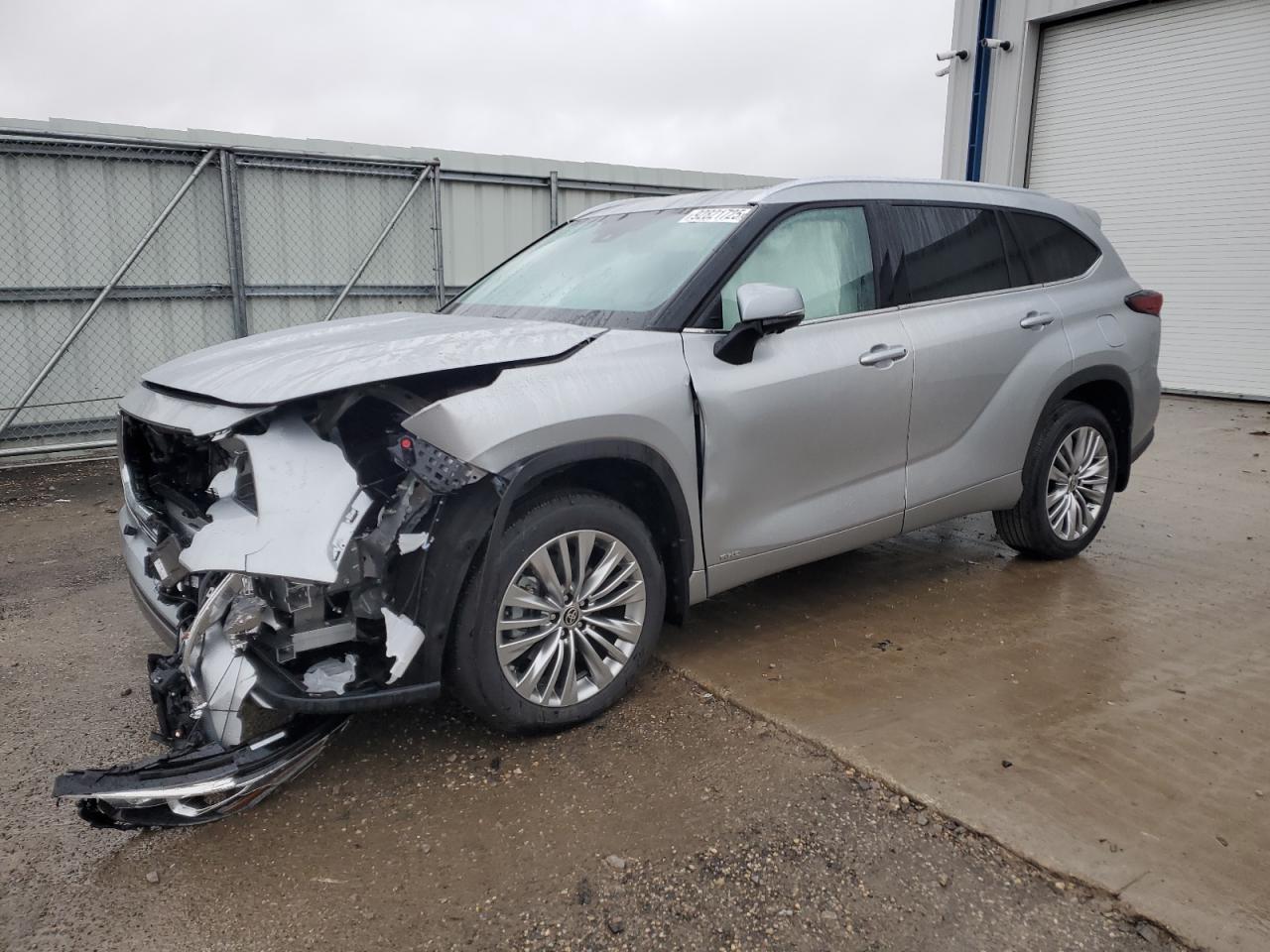 TOYOTA HIGHLANDER HYBRID LIMITED