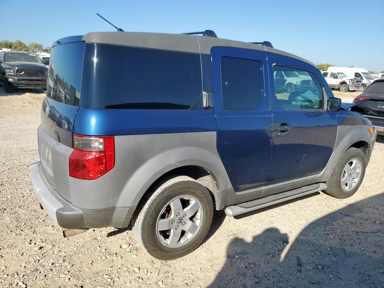 Lot #3304873539 2003 HONDA ELEMENT EX