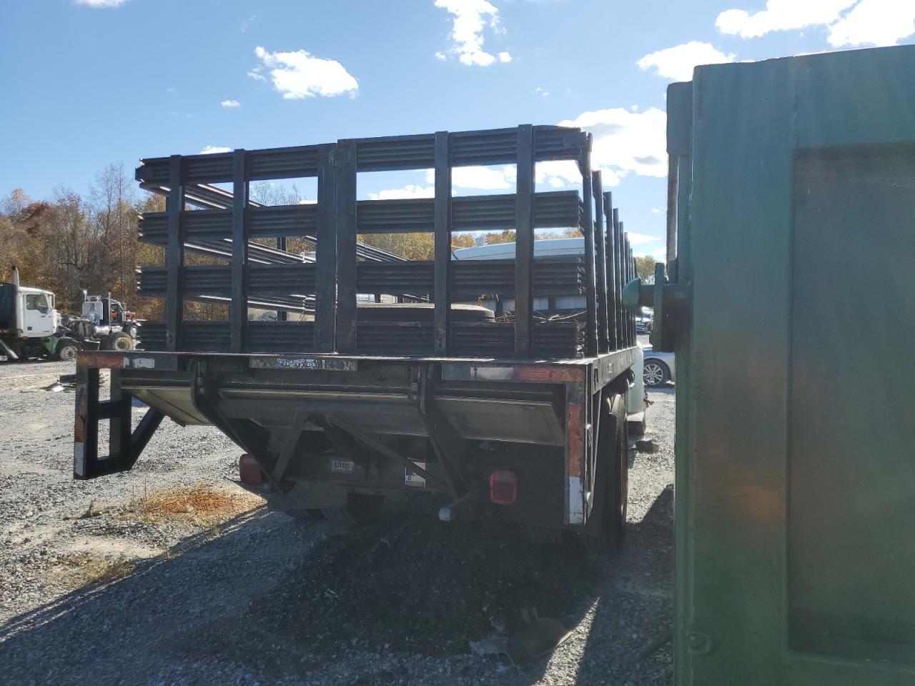 Lot #3286614914 2009 FREIGHTLINER M2 106 MED