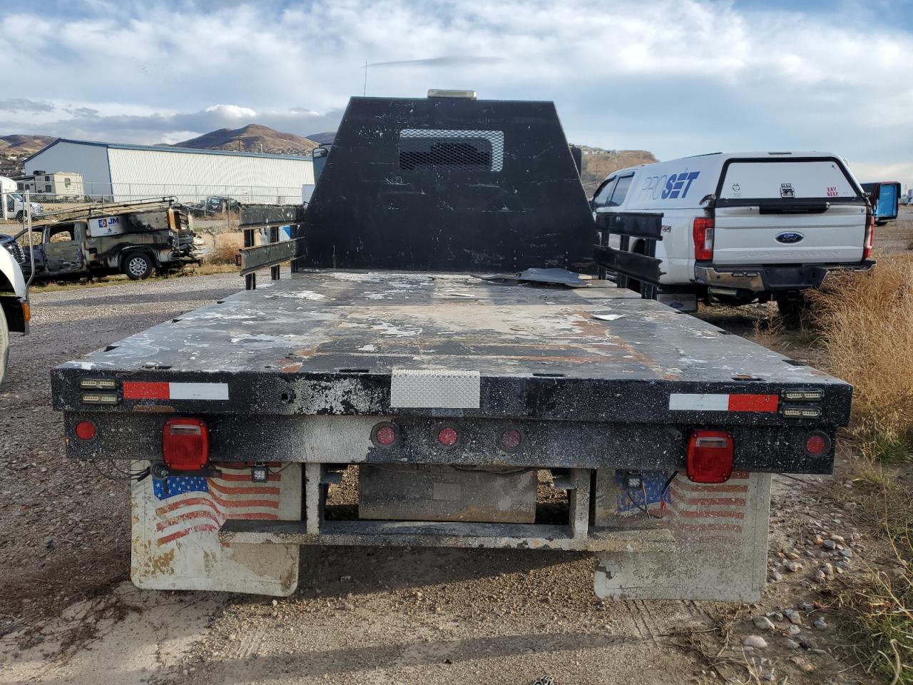 Lot #3301991449 2006 ISUZU NPR