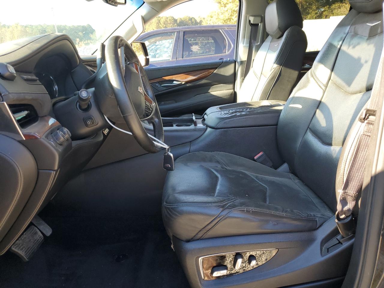 CADILLAC ESCALADE PREMIUM