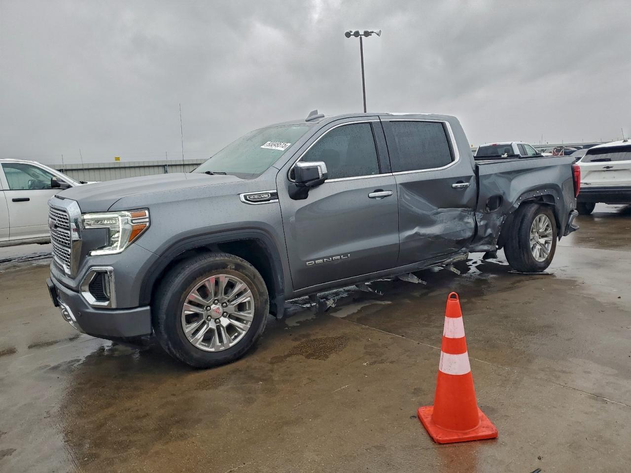 GMC SIERRA C1500 DENALI