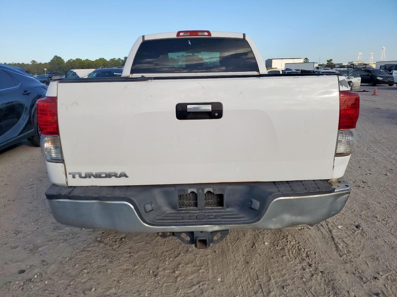 TOYOTA TUNDRA DOUBLE CAB SR5